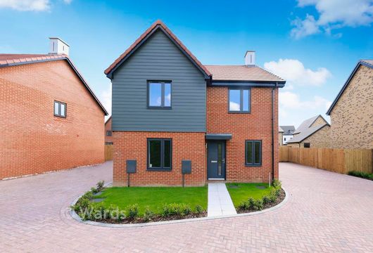 Ham Road, Faversham Lakes, Faversham, Kent - Wards of Kent