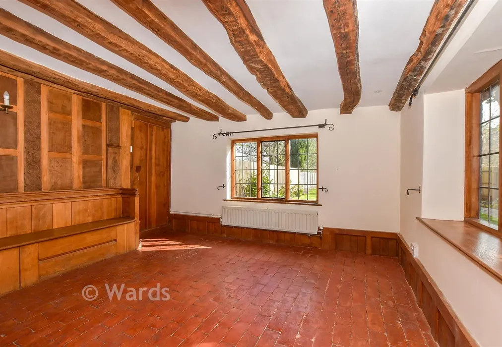 Dining Room - Headcorn Road, Smarden, Kent - Wards of Kent