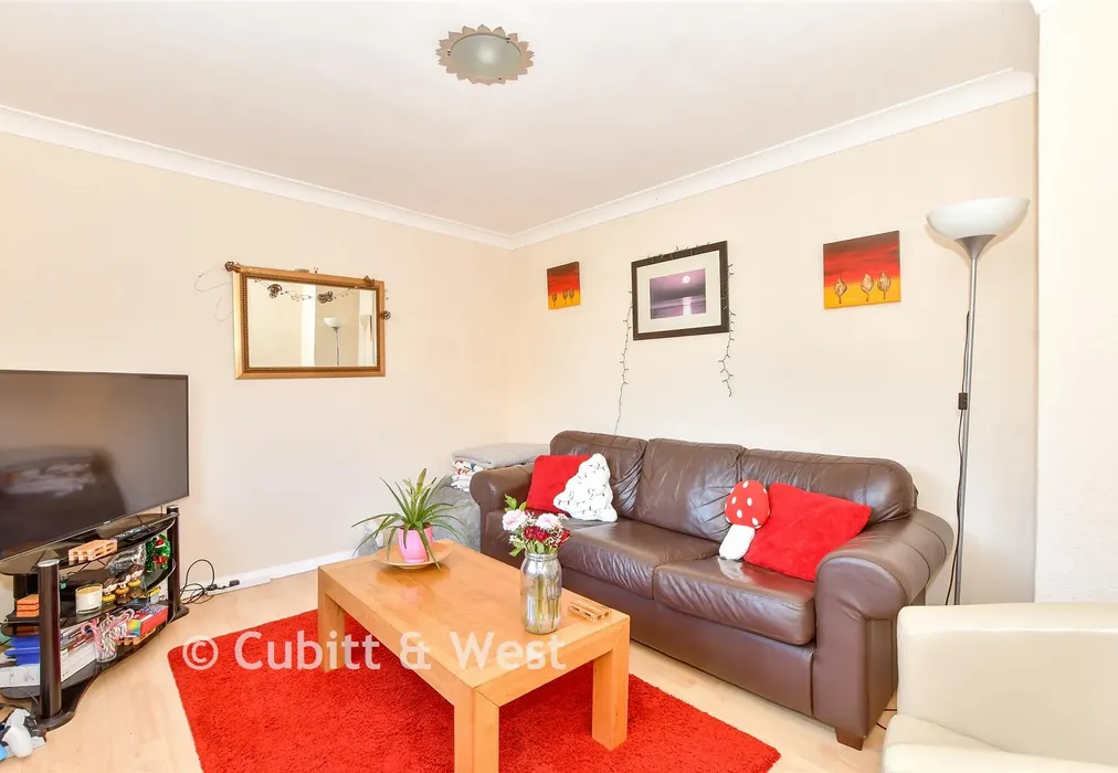 Lounge - Oliver Whitby Road, Chichester, West Sussex - Wards of Kent
