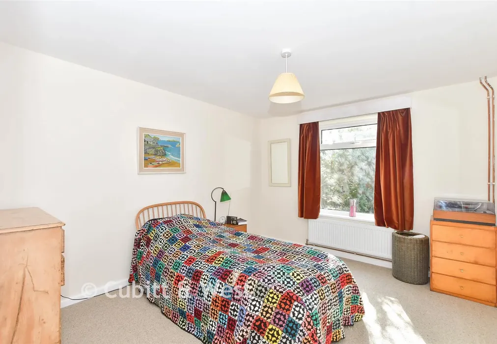 Bedroom 2 - Ockley Way, Hassocks, West Sussex - Wards of Kent
