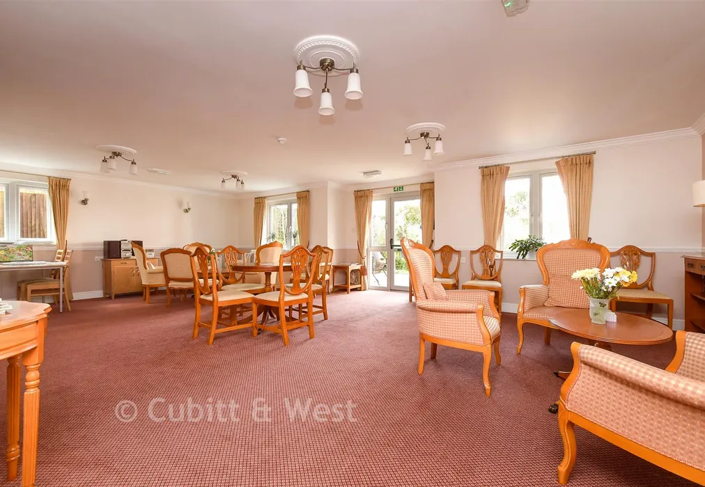 Internal Feature - Prices Lane, Reigate, Surrey - Wards of Kent