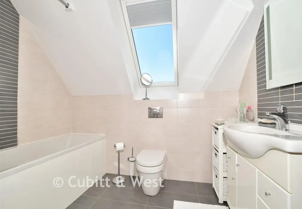 Bathroom - West Lane, East Grinstead, West Sussex - Wards of Kent