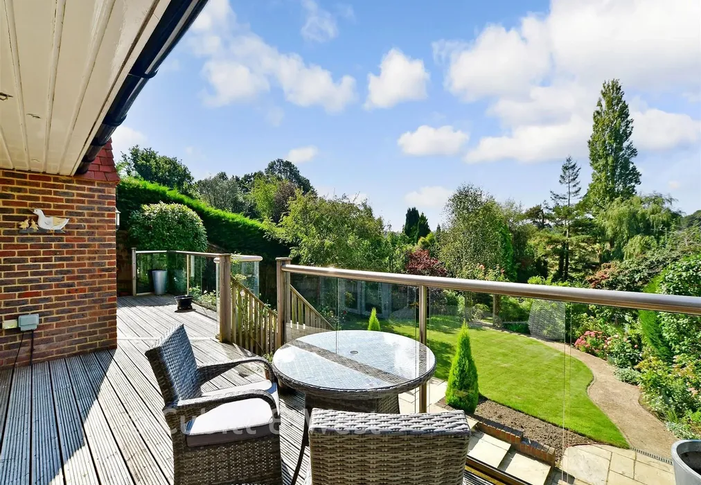 Rear Garden - West Lane, East Grinstead, West Sussex - Wards of Kent