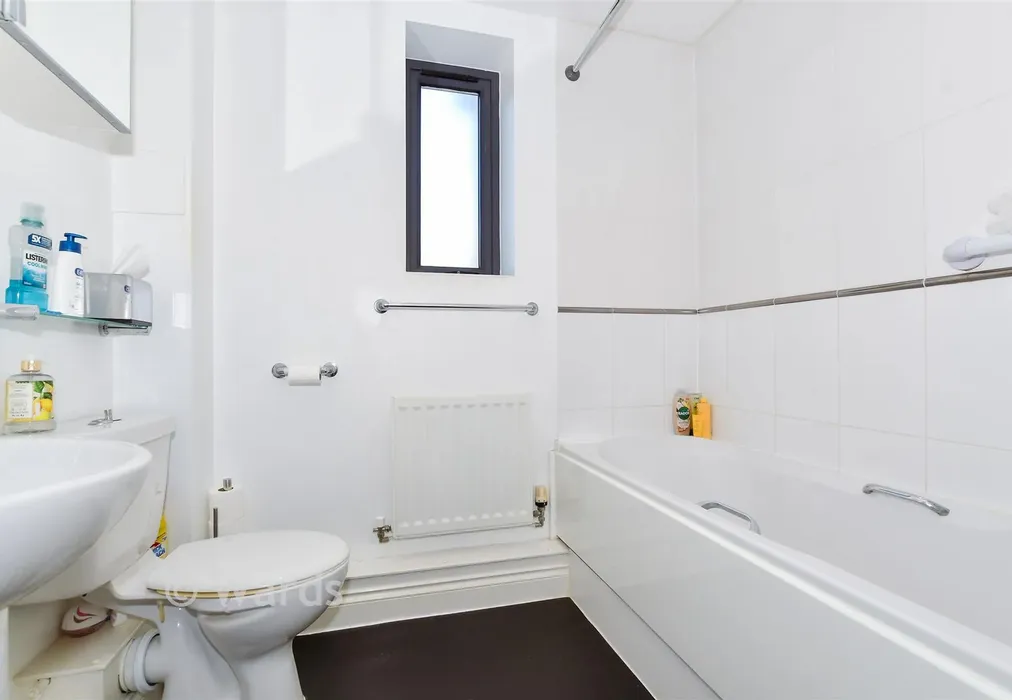 Bathroom - Clifford Way, Maidstone, Kent - Wards of Kent