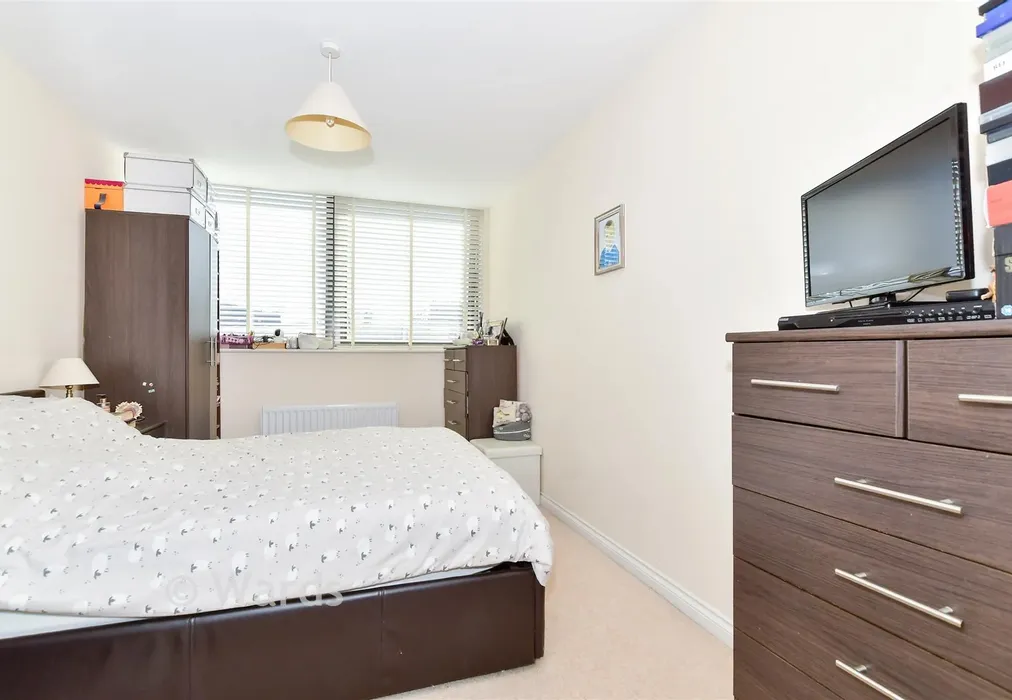 Bedroom 1 - Clifford Way, Maidstone, Kent - Wards of Kent