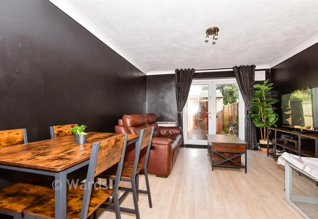 Lounge/Diner - Peacock Mews, Springvale, Maidstone, Kent - Wards of Kent