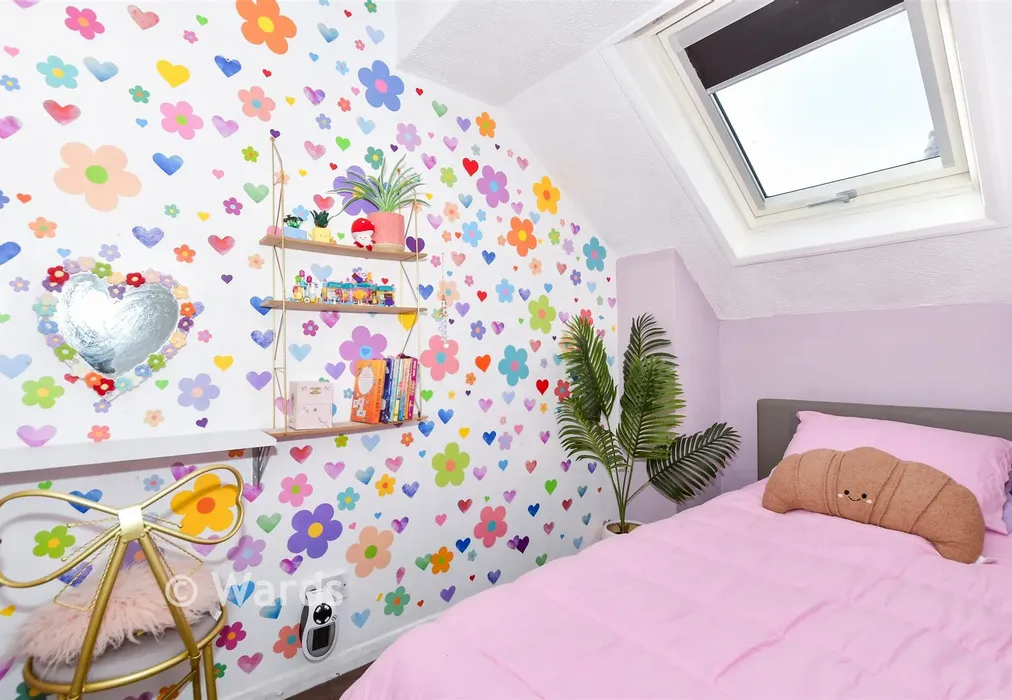 Bedroom 3 - Peacock Mews, Springvale, Maidstone, Kent - Wards of Kent