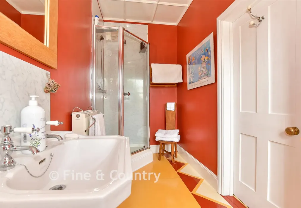 En-Suite Shower Room - Madeira Road, Totland, Isle of Wight - Wards of Kent