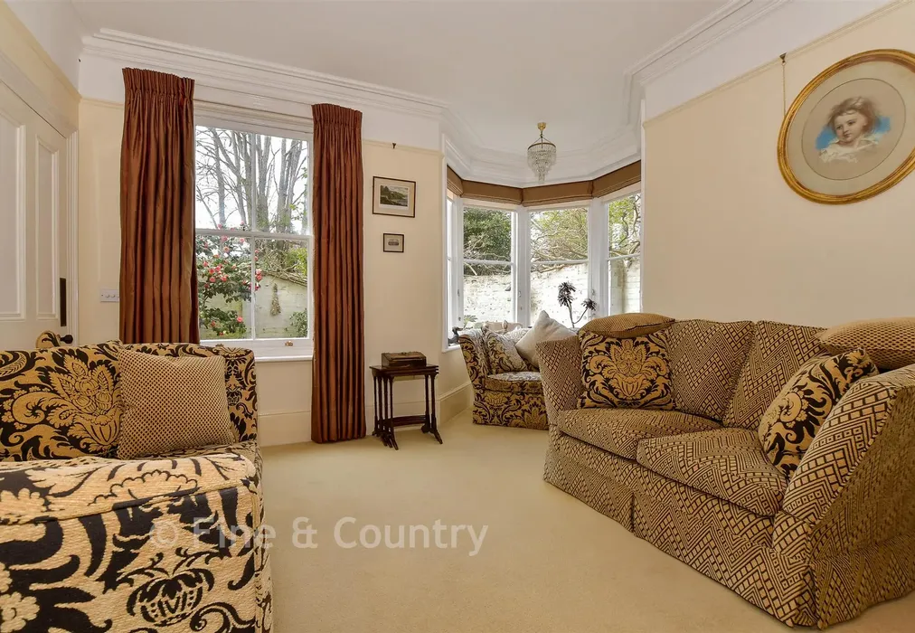 Drawing Room - Madeira Road, Totland, Isle of Wight - Wards of Kent
