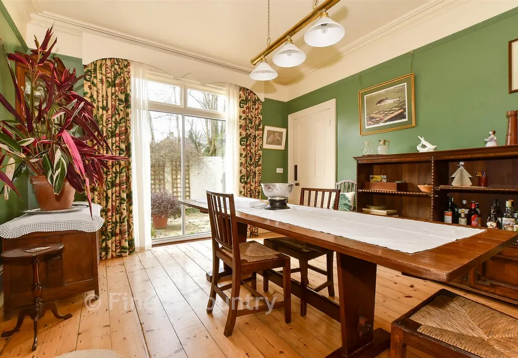 Dining Room - Madeira Road, Totland, Isle of Wight - Wards of Kent