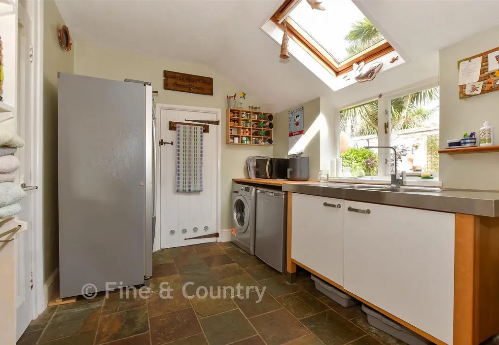 Utility Room - Madeira Road, Totland, Isle of Wight - Wards of Kent