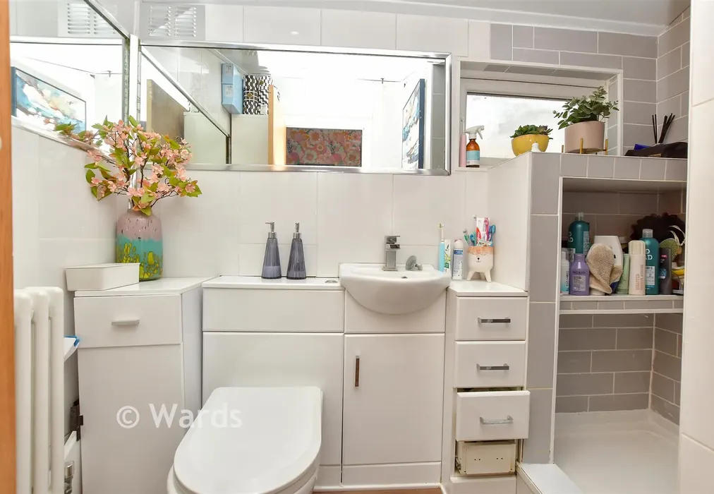 Shower Room - Livingstone Road, Gillingham, Kent - Wards of Kent