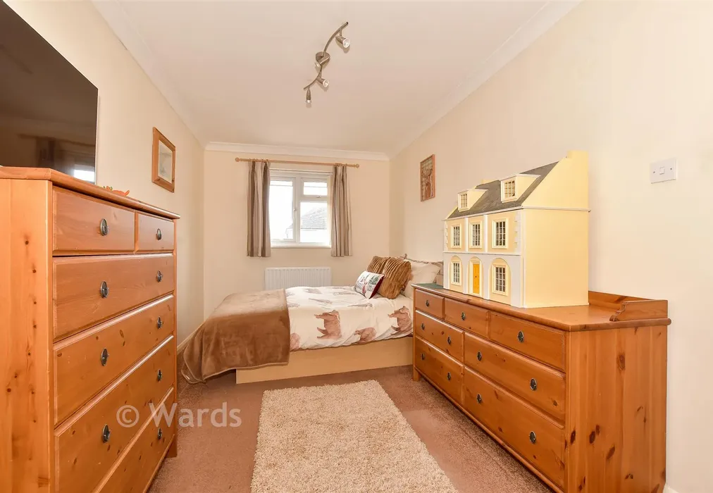 Bedroom 1 - Sydney Road, Whitstable, Kent - Wards of Kent