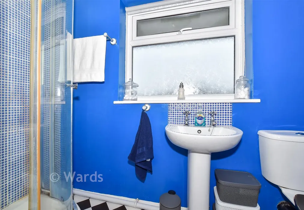 En-Suite Shower Room - Sydney Road, Whitstable, Kent - Wards of Kent