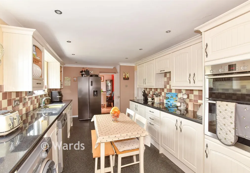 Kitchen/Breakfast Room - Sydney Road, Whitstable, Kent - Wards of Kent
