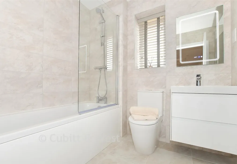 Bathroom - Wittering Place, Lapwing Walk, West Wittering, West Sussex - Wards of Kent