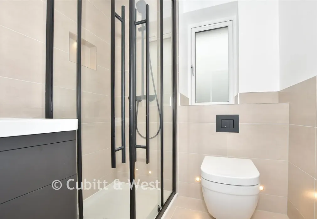Bathroom - The Ridgway, The Ridgeway Pibob Homes, Woodingdean, Brighton, East Sussex - Wards of Kent