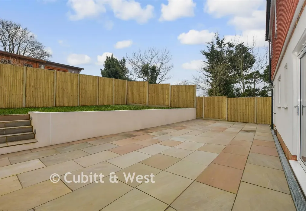 Patio - The Ridgway, The Ridgeway Pibob Homes, Woodingdean, Brighton, East Sussex - Wards of Kent
