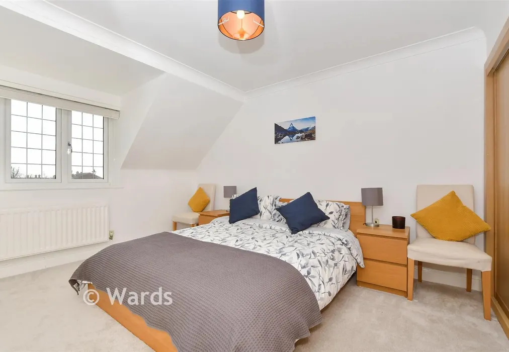 Bedroom 2 - Woodcocks, Headcorn, Nr Ashford, Kent - Wards of Kent