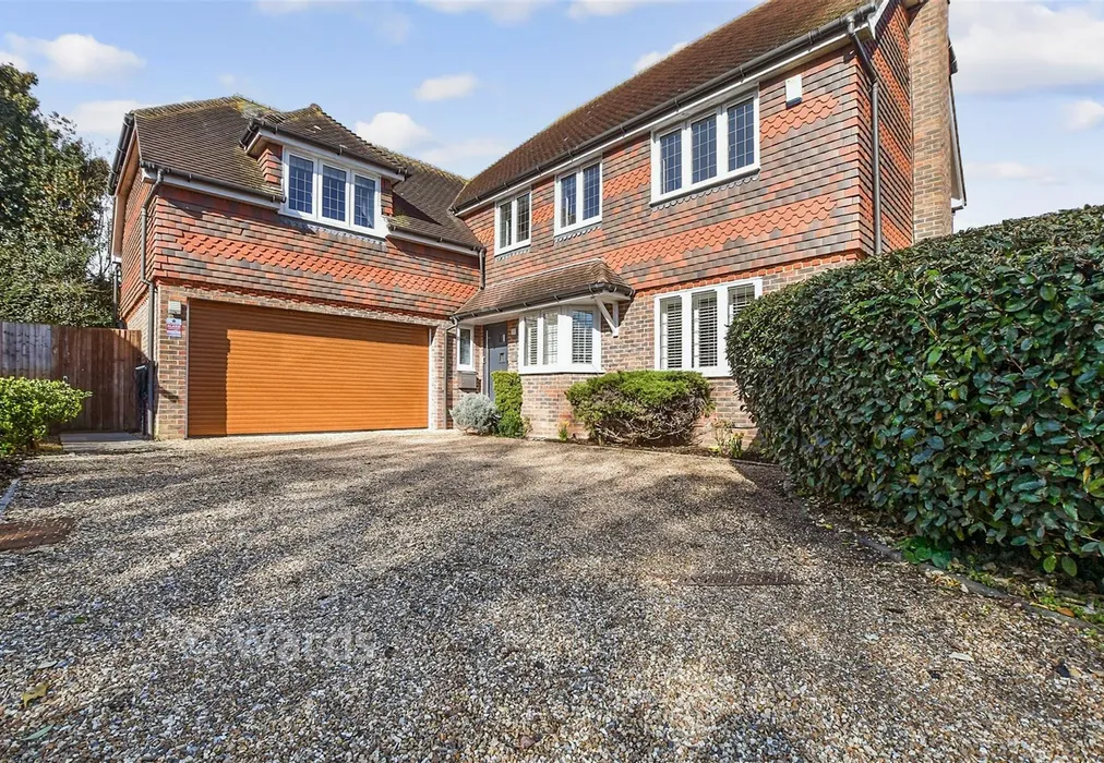 Driveway/Parking - Woodcocks, Headcorn, Nr Ashford, Kent - Wards of Kent
