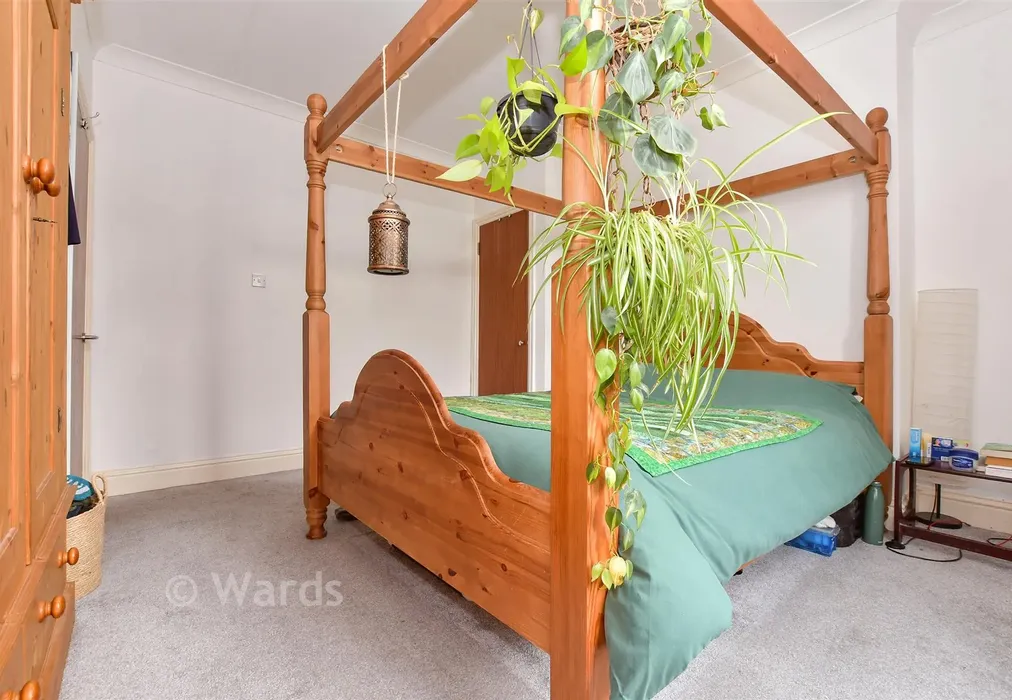 Bedroom 1 - New Street, Dover, Kent - Wards of Kent