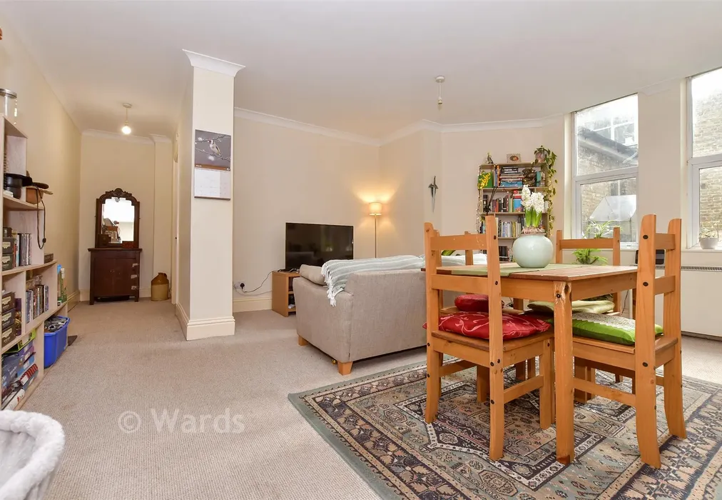 Lounge/Diner - New Street, Dover, Kent - Wards of Kent