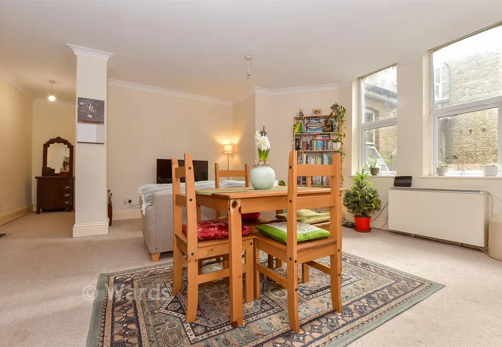 Lounge/Diner - New Street, Dover, Kent - Wards of Kent