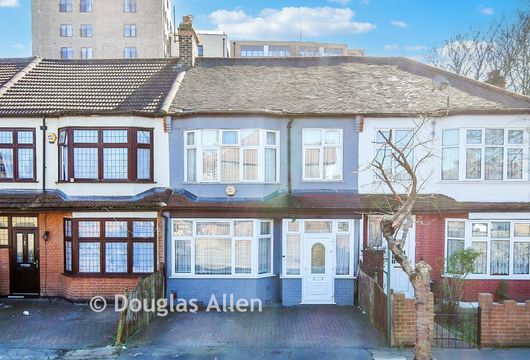 Lombard Avenue, Ilford, Essex - Wards of Kent