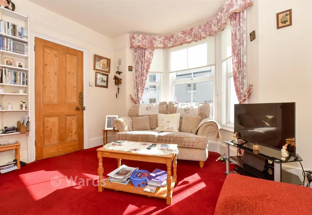 Lounge - Wellington Road, Deal, Kent - Wards of Kent