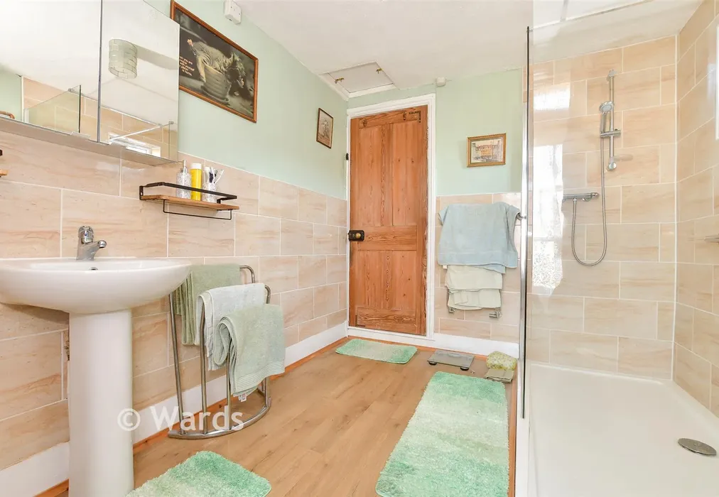 Shower Room - Wellington Road, Deal, Kent - Wards of Kent