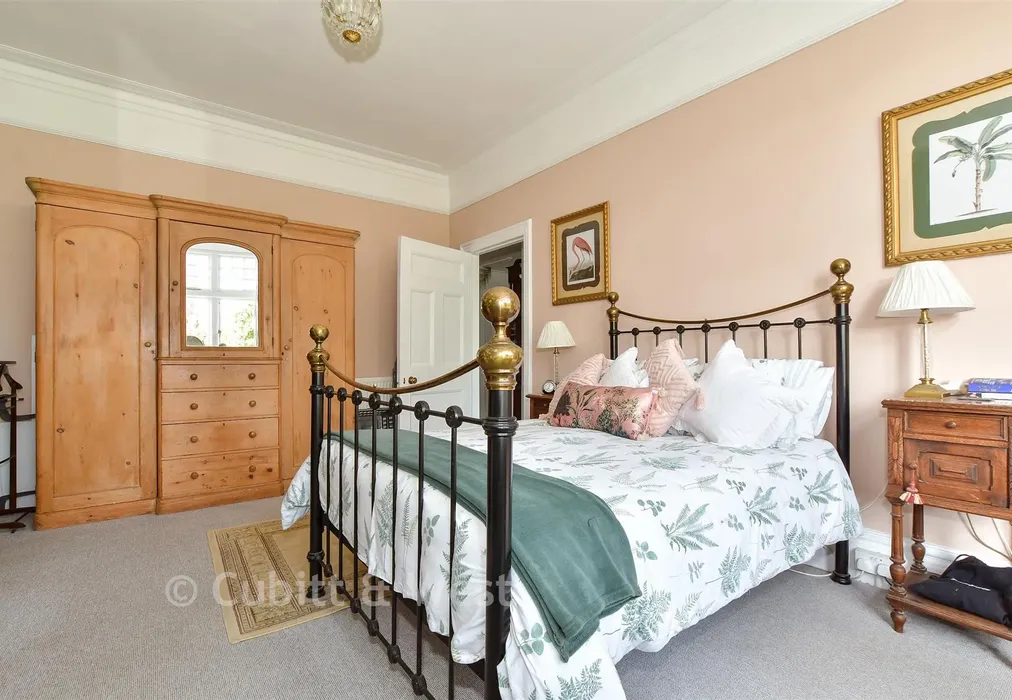 Bedroom 1 - Norfolk Road, Littlehampton, West Sussex - Wards of Kent