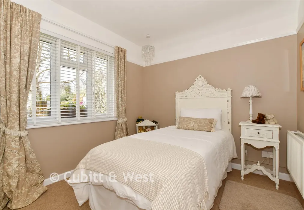 Bedroom 3 - Norfolk Road, Littlehampton, West Sussex - Wards of Kent