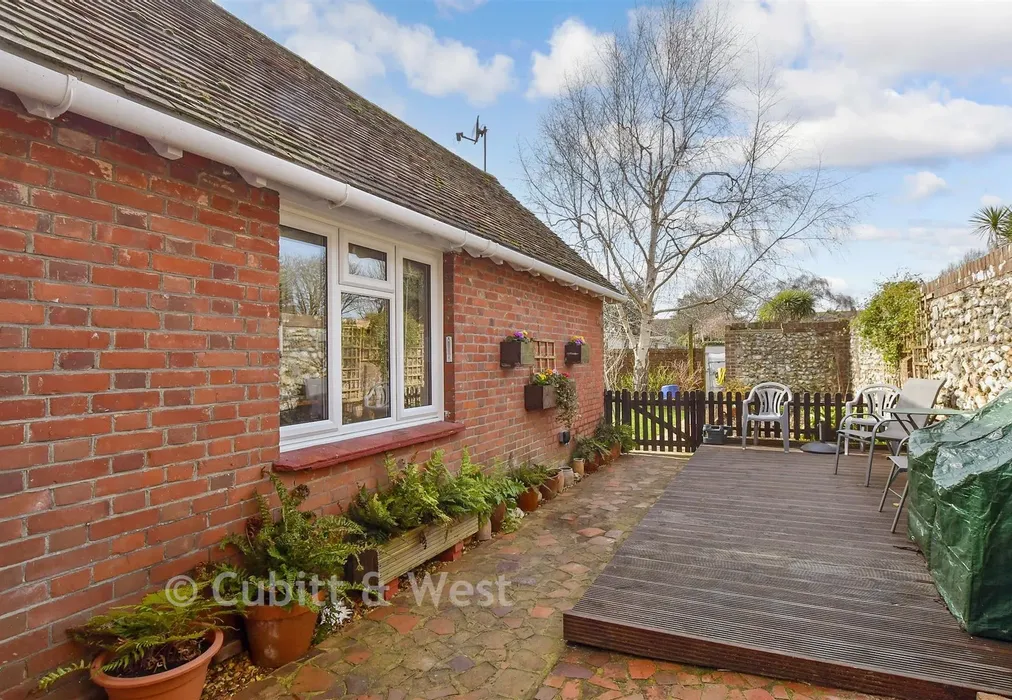 Rear Garden - Norfolk Road, Littlehampton, West Sussex - Wards of Kent