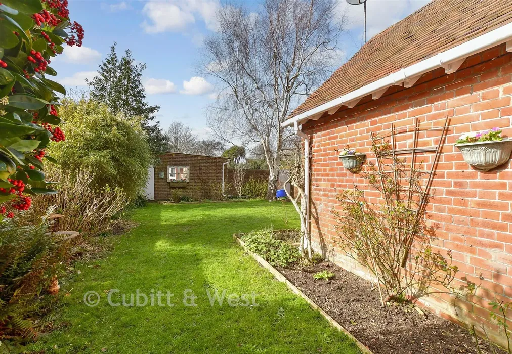 Rear Garden - Norfolk Road, Littlehampton, West Sussex - Wards of Kent