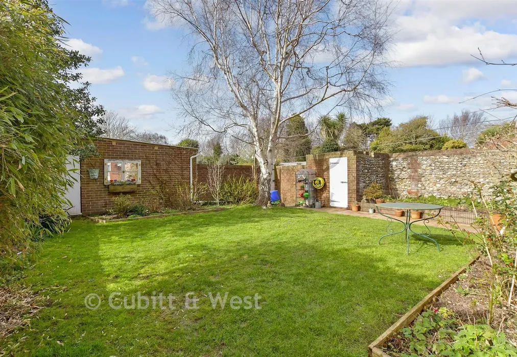 Rear Garden - Norfolk Road, Littlehampton, West Sussex - Wards of Kent