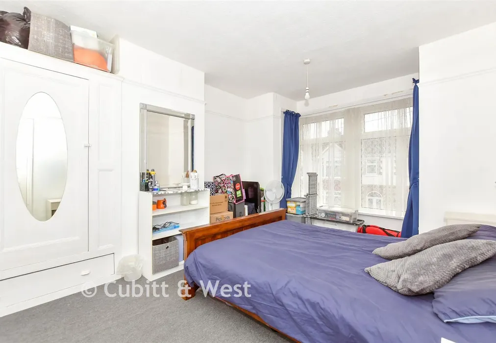 Bedroom 1 - Kenyon Road, Portsmouth, Hampshire - Wards of Kent