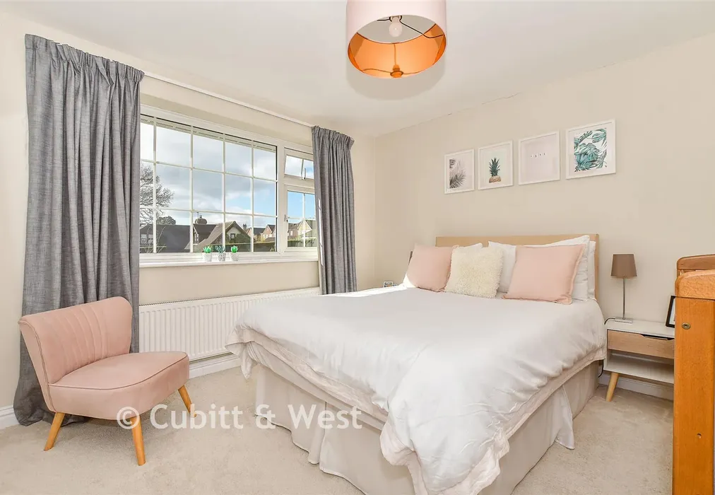 Bedroom 3 - Hillrise, Crowborough, East Sussex - Wards of Kent