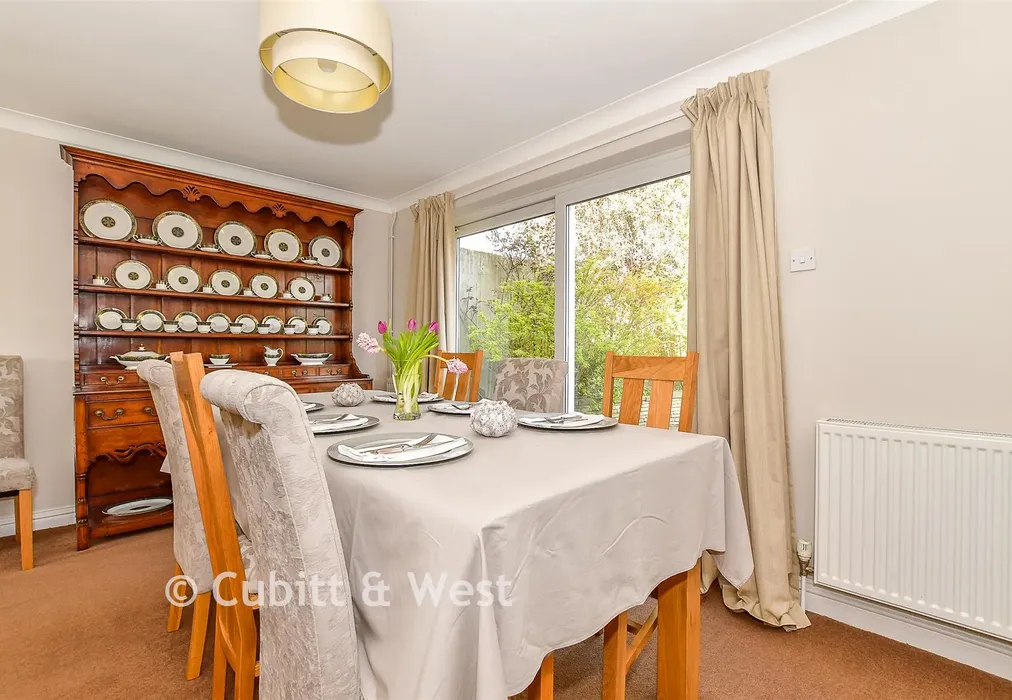 Lounge/Diner - Hillrise, Crowborough, East Sussex - Wards of Kent