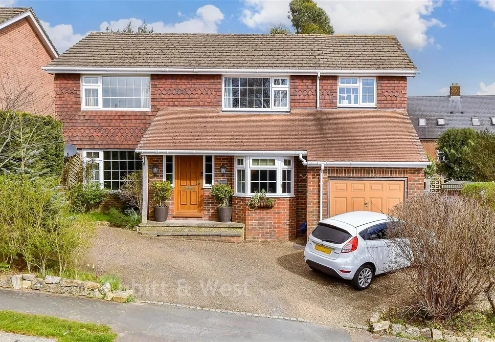 External (Web) - Hillrise, Crowborough, East Sussex - Wards of Kent