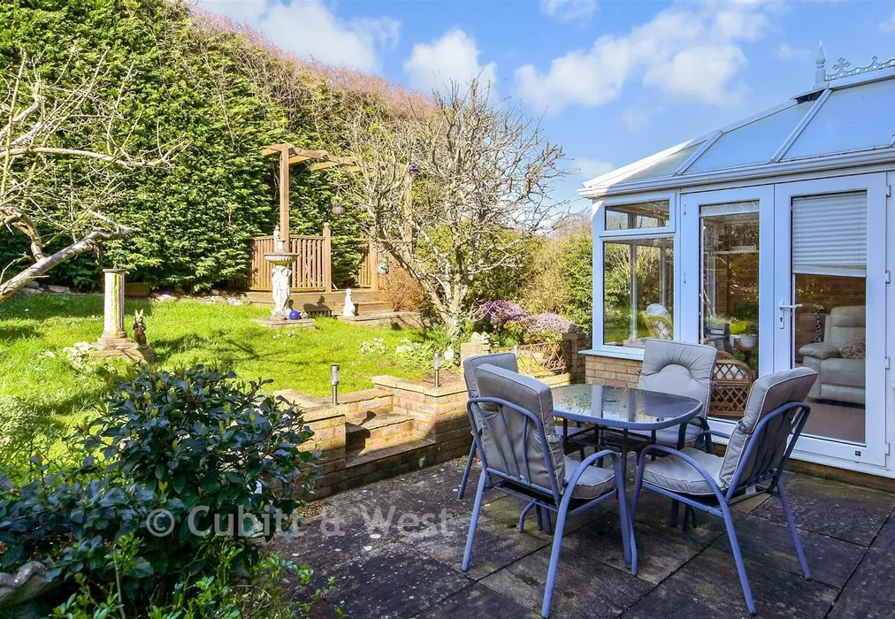 Rear Garden - Anderson Close, Newhaven, East Sussex - Wards of Kent