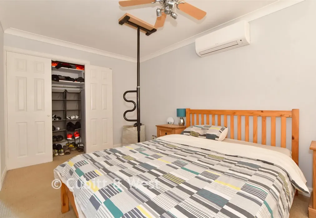 Bedroom 1 - Bakers Close, Southwater, Horsham, West Sussex - Wards of Kent