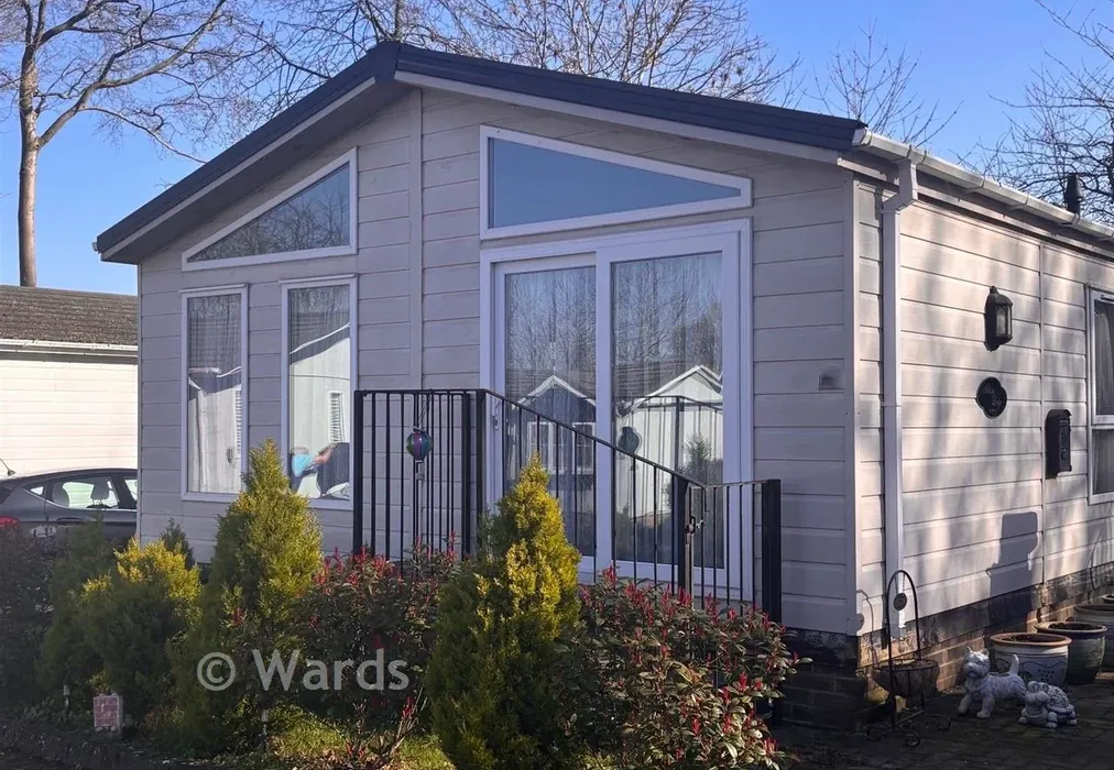Front - Labour In Vain Road, Wrotham, Sevenoaks, Kent - Wards of Kent