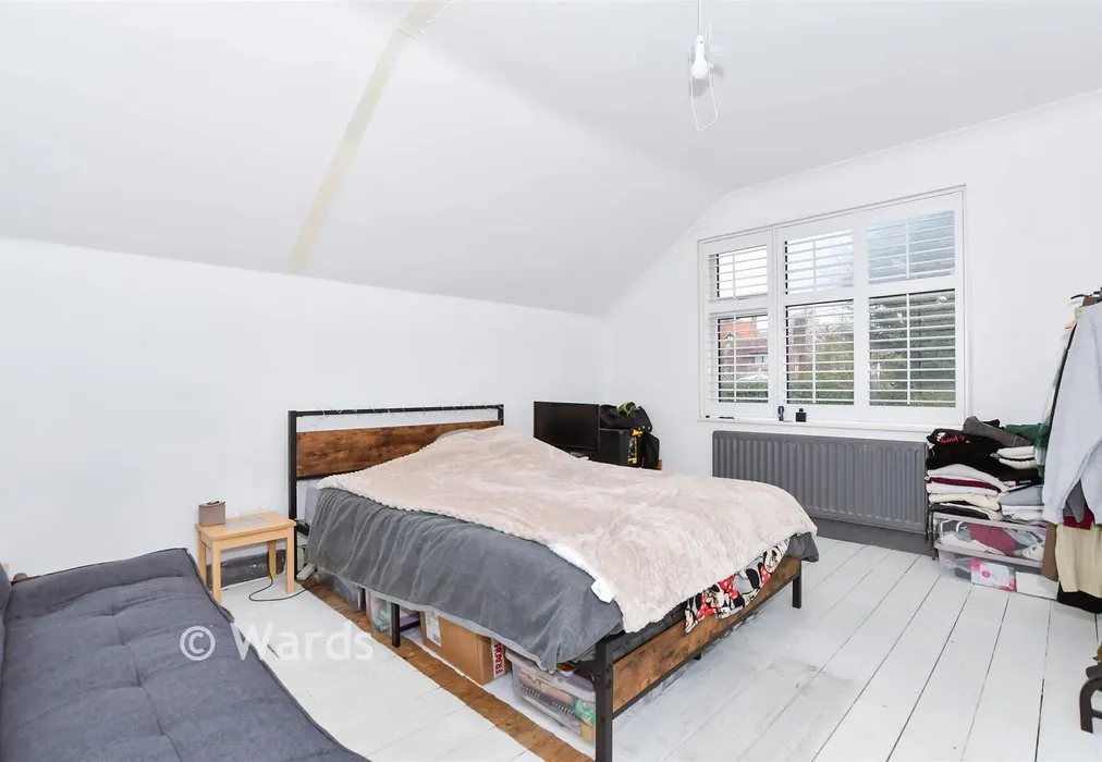 Bedroom 1 - Tonbridge Road, Teston, Maidstone, Kent - Wards of Kent