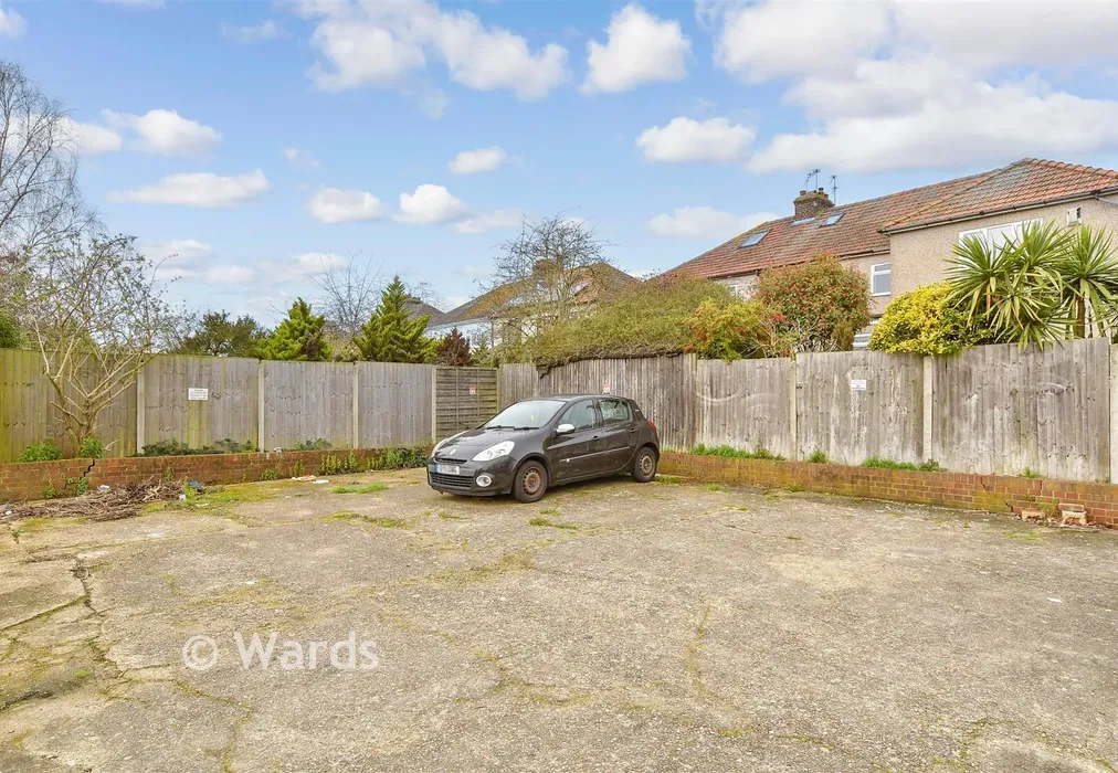 Driveway/Parking - Inglewood Road, Bexleyheath, Kent - Wards of Kent