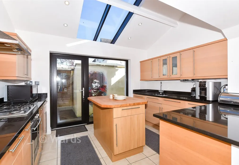 Lounge/Kitchen/Diner - The Square, Lenham, Maidstone, Kent - Wards of Kent