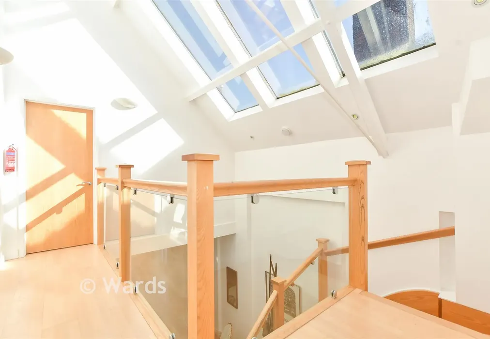 Landing - The Square, Lenham, Maidstone, Kent - Wards of Kent