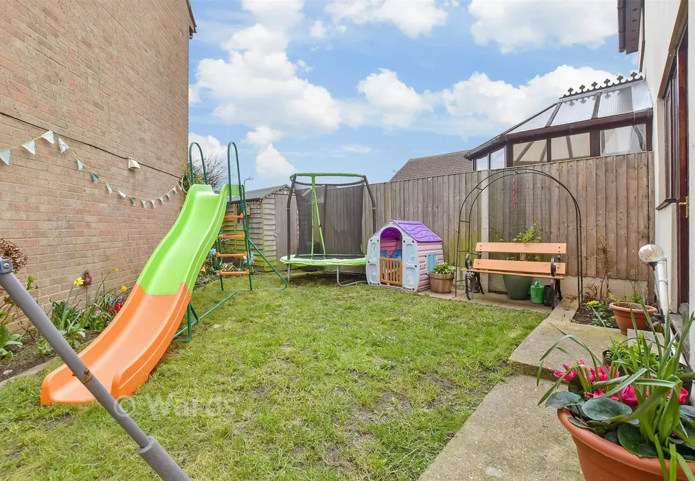 Rear Garden - Church Meadows, Deal, Kent - Wards of Kent