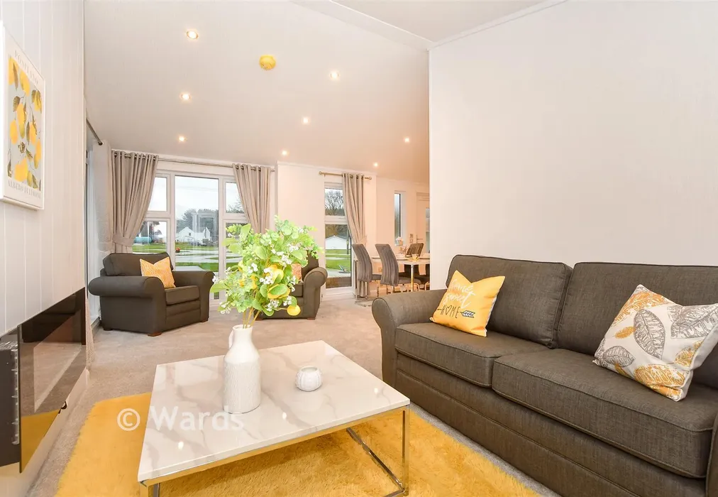 Lounge Area - Spill Land Country Park, Meadow Gardens, Biddenden, Kent - Wards of Kent