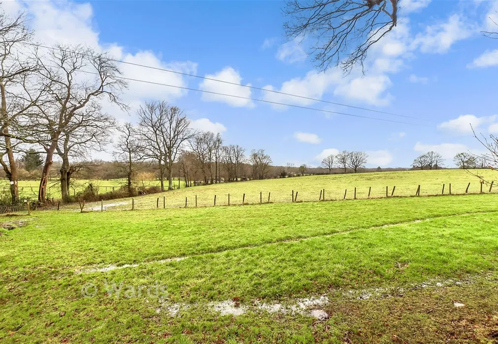 Views To Rear - Meadow Gardens, Spill Land Country Park, Biddenden, Ashford, Kent - Wards of Kent