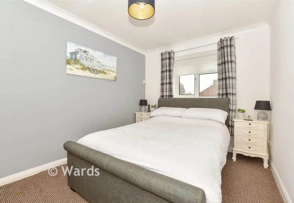 Bedroom 1 - Squires Court, Eastchurch, Sheerness, Kent - Wards of Kent